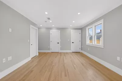 29 Hanson St #2, Somerville, MA 02143 - Photo 8