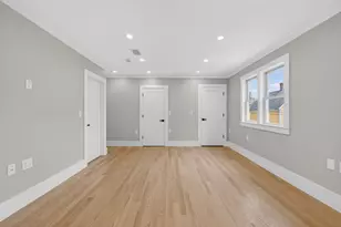 29 Hanson St, Somerville, MA 02143 - Photo 8