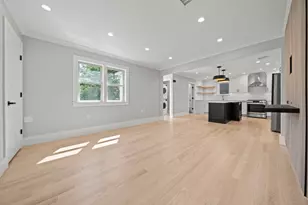 29 Hanson St, Somerville, MA 02143 - Photo 2