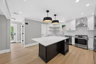 29 Hanson St, Somerville, MA 02143 - Photo 4