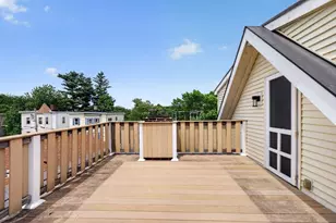 29 Hanson St, Somerville, MA 02143 - Photo 32
