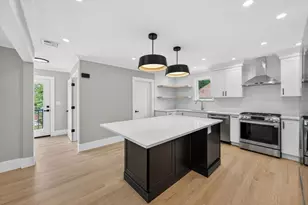 29 Hanson St, Somerville, MA 02143 - Photo 2