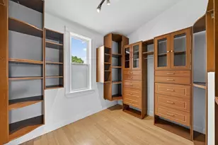29 Hanson St, Somerville, MA 02143 - Photo 26