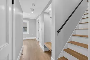 29 Hanson St, Somerville, MA 02143 - Photo 12