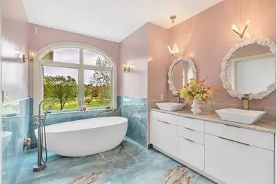 179 Oakland St, Wellesley, MA 02481 - Photo 18
