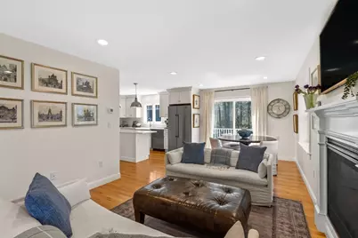 11 Lisa Ln, Pembroke, MA 02359 - Photo 4