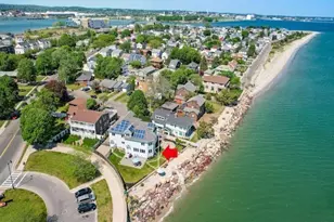 33 Pines Rd, Revere, MA 02151 - Photo 2