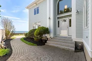 33 Pines Rd, Revere, MA 02151 - Photo 4
