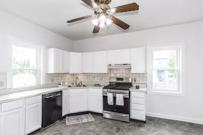10 Elm Ct, Andover, MA 01810 - Photo 6