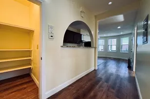 189 Chestnut St, Chelsea, MA 02150 - Photo 2