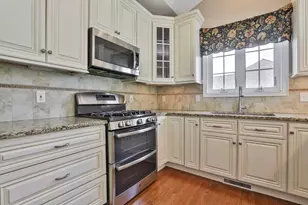 9 Black Forest Cir, Londonderry, NH 03053 - Photo 10
