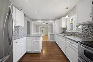 488 Montgomery St, Fall River, MA 02720 - Photo 4