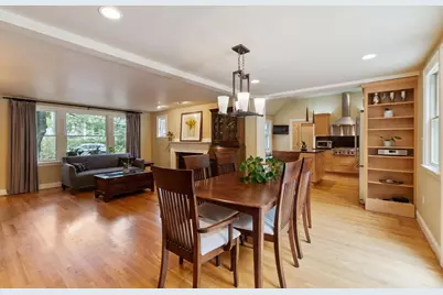 2 Doris Rd, Bedford, MA 01730 - Photo 8