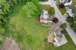 2 Woodcliffe Ave, Worcester, MA 01604 - Photo 2