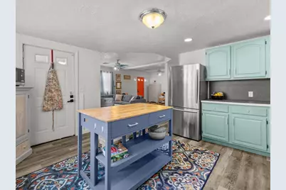 2 Woodcliffe Ave, Worcester, MA 01604 - Photo 12