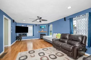 57 Magnolia St, Lowell, MA 01854 - Photo 12