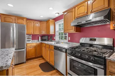 57 Magnolia Street, Lowell, MA 01854 - Photo 8
