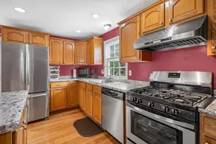 57 Magnolia St, Lowell, MA 01854 - Photo 8
