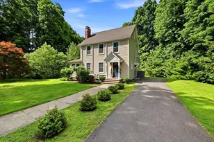 32 Lincoln Rd, Longmeadow, MA 01106 - Photo 2