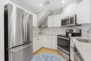 812 Gazebo Cir, Reading, MA 01867 - Photo 12