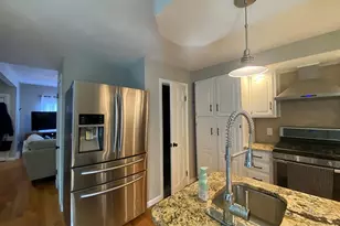211 London St, Boston, MA 02128 - Photo 2