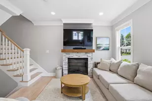 36 Neillian St, Bedford, MA 01730 - Photo 4