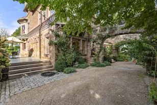 269 Kent St, Brookline, MA 02446 - Photo 4