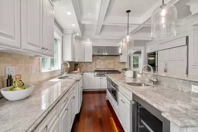 19 Dunedin Rd, Wellesley, MA 02481 - Photo 12
