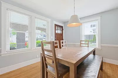 8 Elton St, Worcester, MA 01604 - Photo 24