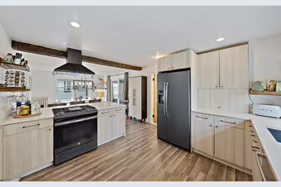30 Hillside Ave, Quincy, MA 02170 - Photo 4