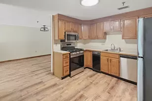 45 Christopher Dr, Methuen, MA 01844 - Photo 4