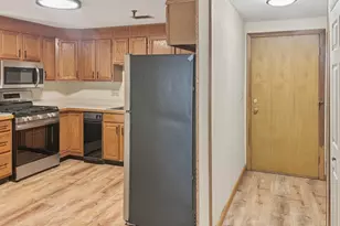 45 Christopher Dr, Methuen, MA 01844 - Photo 6