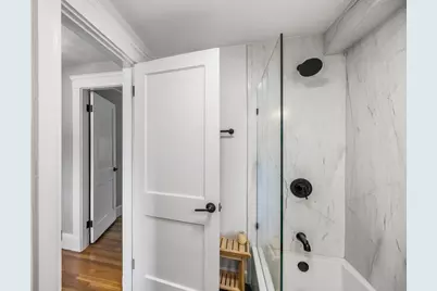 47 Essex St, Medford, MA 02155 - Photo 16