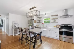 625 Turnpike St, North Andover, MA 01845 - Photo 2