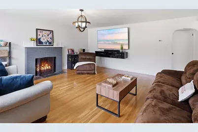 625 Turnpike St, North Andover, MA 01845 - Photo 8