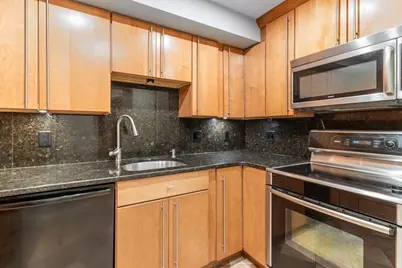 103 Charter St #1, Boston, MA 02113 - Photo 8