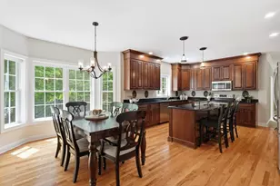 115 Webster Woods Ln, North Andover, MA 01845 - Photo 10