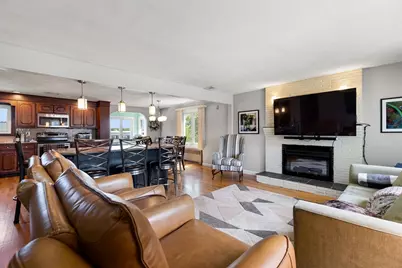11 Adams St, Salem, MA 01970 - Photo 6