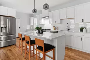 36 Burnside Ave, Somerville, MA 02144 - Photo 6