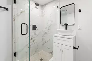 36 Burnside Ave, Somerville, MA 02144 - Photo 12