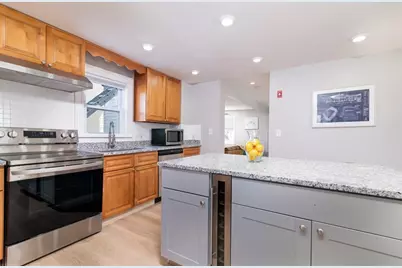 737 American Legion Hwy, Boston, MA 02131 - Photo 10