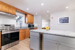 737 American Legion Hwy, Boston, MA 02131 - Photo 10