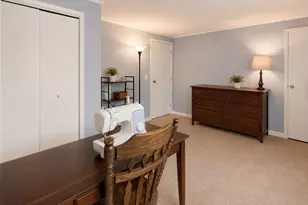 270 Sunderland Rd, Worcester, MA 01604 - Photo 8