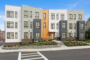 34 Oak St, Boston, MA 02136 - Photo 2