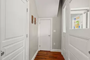 72 Tuttle St, Boston, MA 02125 - Photo 26