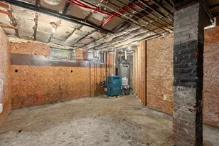 72 Tuttle St, Boston, MA 02125 - Photo 28
