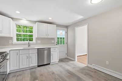 7 Blueberry Circle, Framingham, MA 01701 - Photo 12