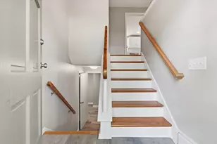 7 Blueberry Cir, Framingham, MA 01701 - Photo 4