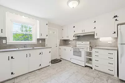103 Lane Dr, Norwood, MA 02062 - Photo 2