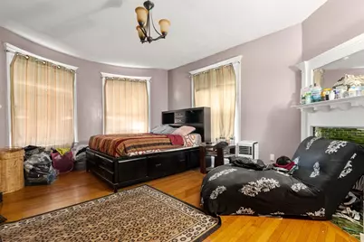 34 Bicknell St, Boston, MA 02121 - Photo 6